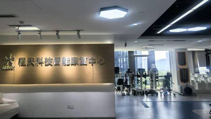 澳门天天彩今晚一肖一码,黄晓明晒父亲参军旧照,前瞻性战略落实探讨_静态版V3.6